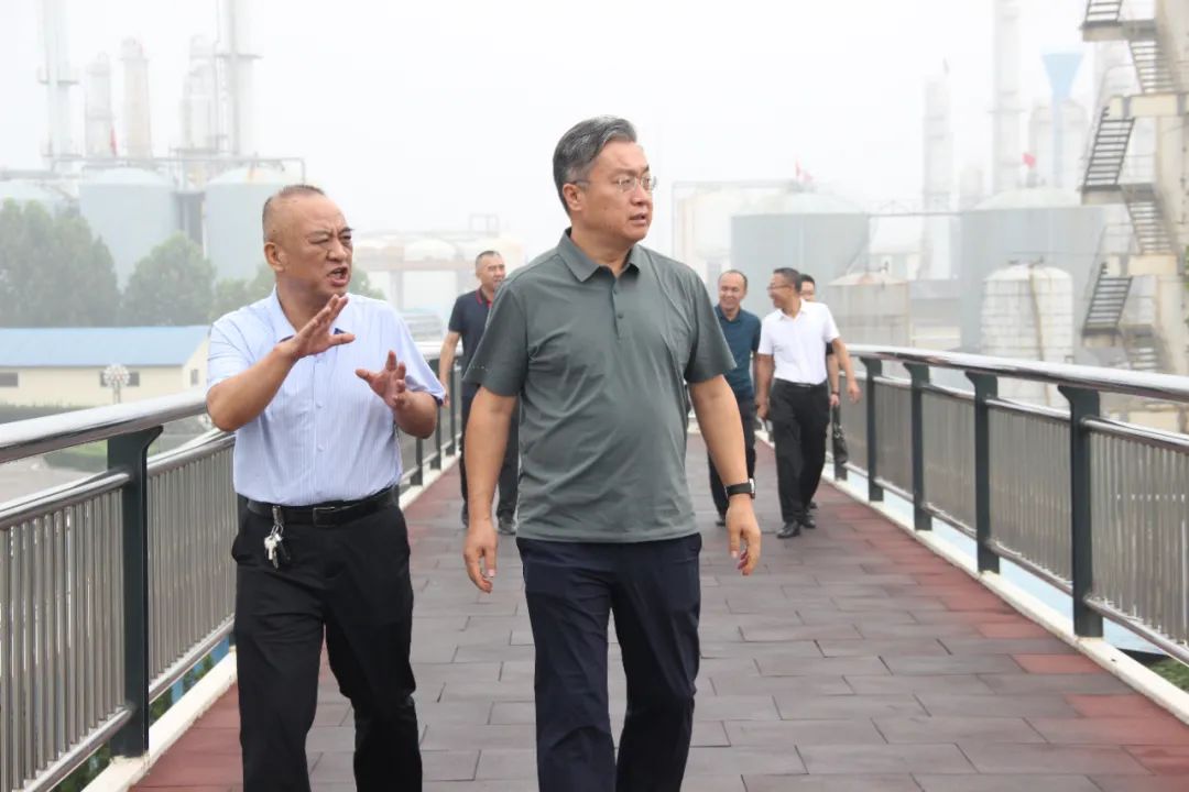 榆社县长魏栋一行到利记sbobetAPP官网集团参观调研